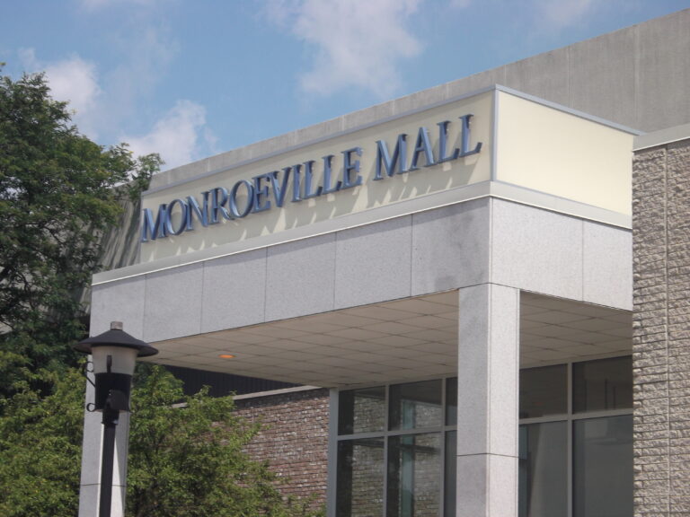 Monroeville Mall – July 26, 2011